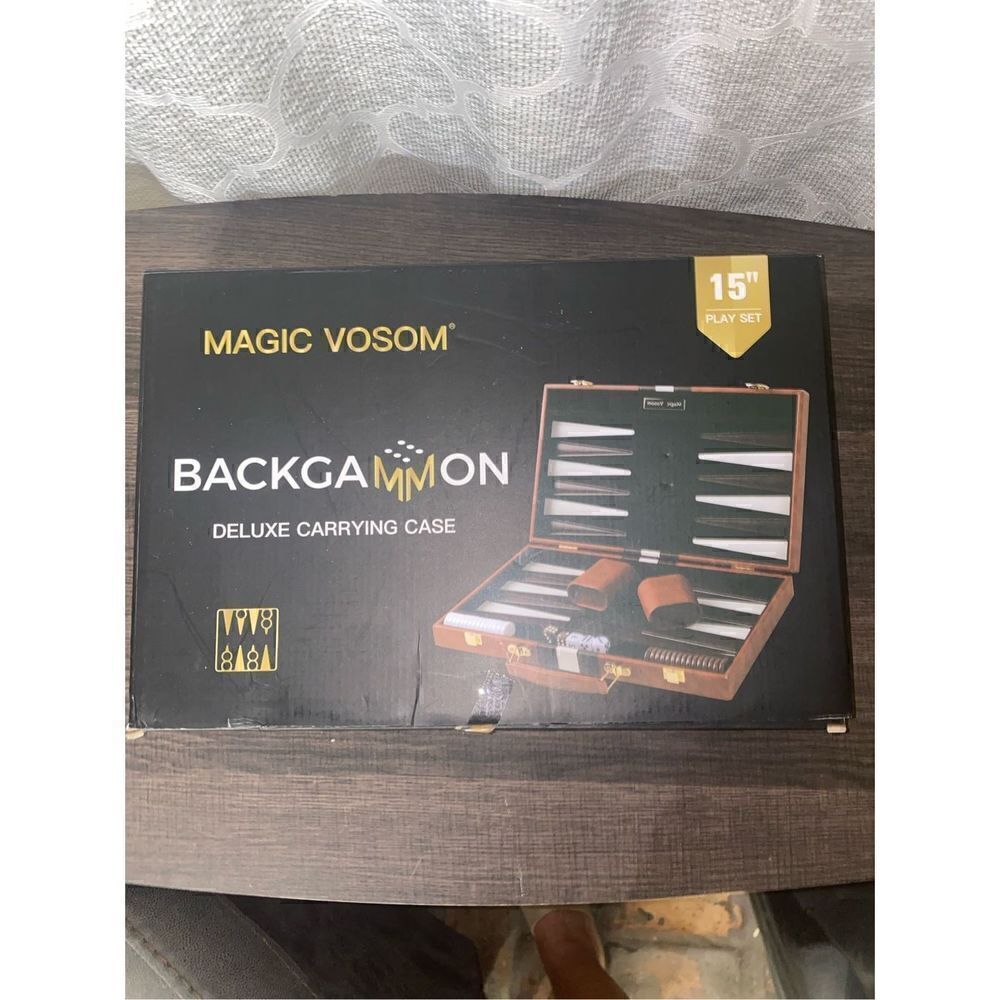 Backgammon Game in Deluxe Carrying Case New in Box